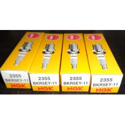 NGK 2355 BKR5EY-11  4X Candela accensione PER NISSAN Primera ALMERA